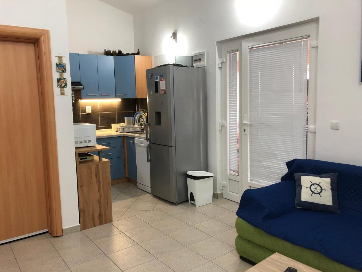 Apartman Luka Vir Exterior foto